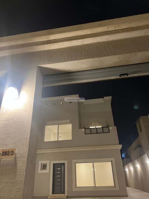 Villa 315 SQM Facing West with 7 Bedrooms Al-Janadriyah, East Riyadh, Riyadh