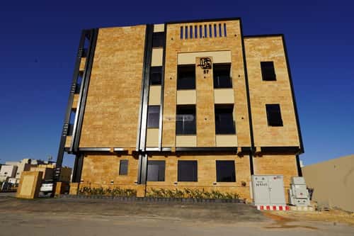 عمارة 783 متر مربع واجهة شمالية العارض، شمال الرياض، الرياض