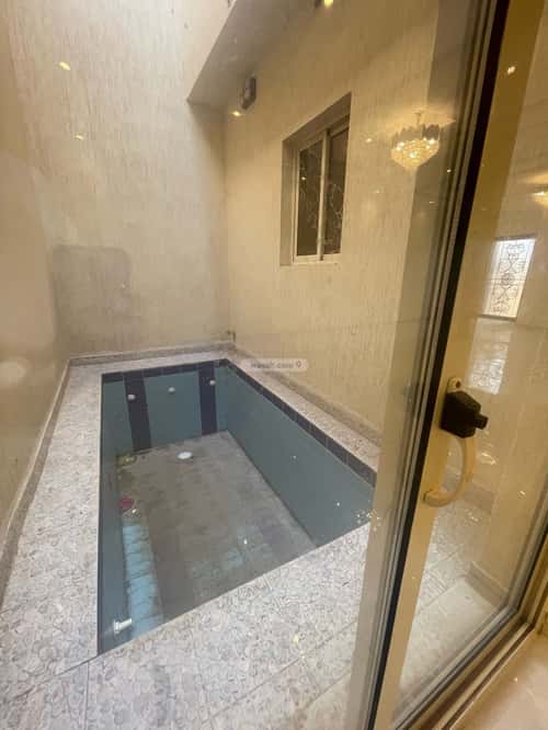 Villa 200 SQM Facing North on 15m Width Street Al Alo'Lo', North Jeddah, Jeddah