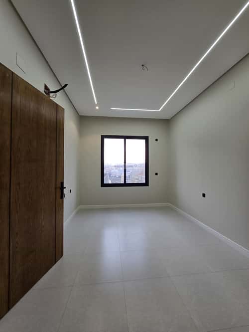 Apartment with 6 Bedrooms Ash Sharafiyah, Abha