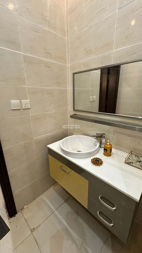 فيلا 312 متر مربع مع شقة واجهة غربية الزمرد، شمال جدة، جدة