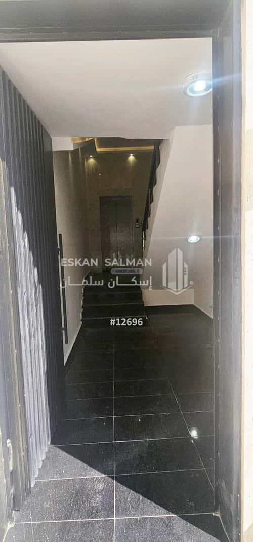 Floor 213.41 SQM with 6 Bedrooms Al Ghadir, Abha
