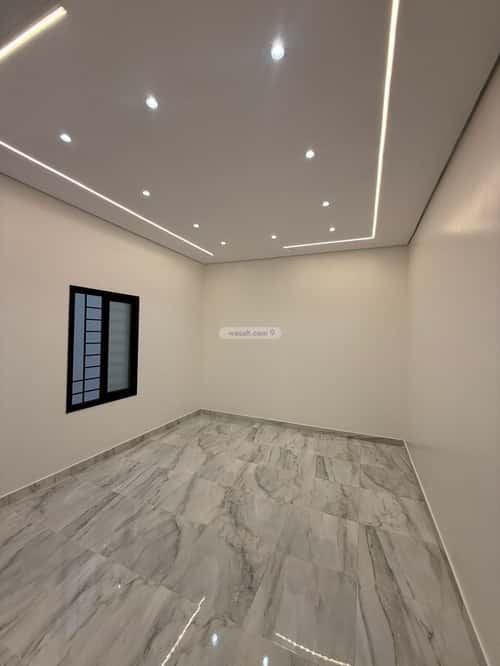 شقة 239.95 متر مربع ب 5 غرف الخزامى، حائل