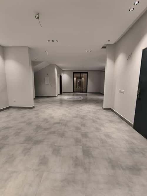 Villa 290 SQM with 1 Apartment Facing East Al Salyhyah, East Jeddah, Jeddah
