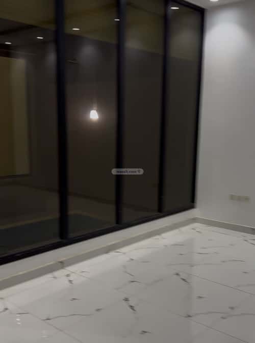 فيلا 420 متر مربع غربية على شارع 20م السيف، الدمام