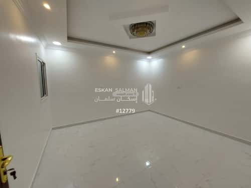 شقة 249.67 متر مربع ب 6 غرف أحد، الدمام