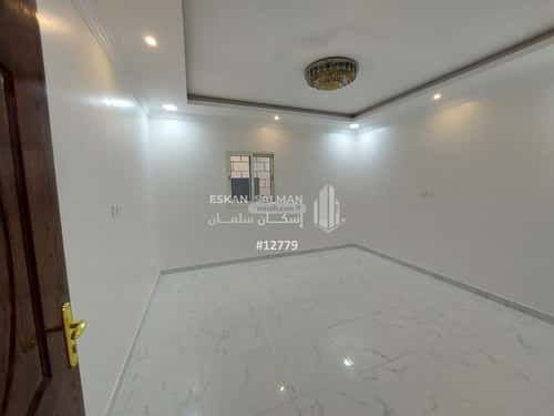 شقة 249.67 متر مربع ب 6 غرف أحد، الدمام