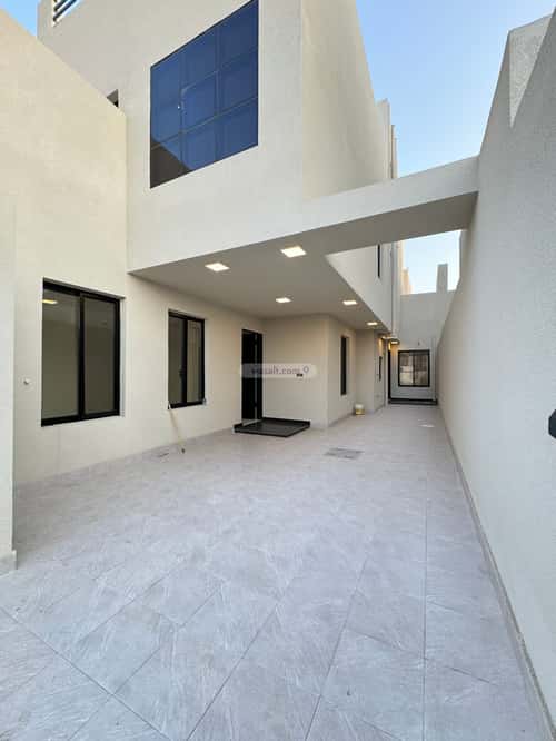 فيلا 318.88 متر مربع شمالية على شارع 15م النجوم، صبياء