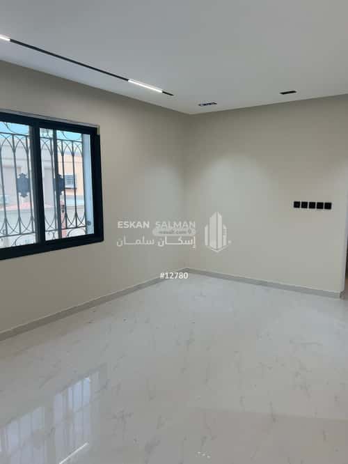 شقة 221.05 متر مربع ب 6 غرف بدر، الدمام