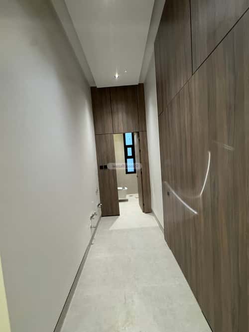Floor with 4 Bedrooms Al-Janadriyah, East Riyadh, Riyadh