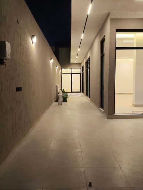 Floor 307.46 SQM with 4 Bedrooms Al-Janadriyah, East Riyadh, Riyadh