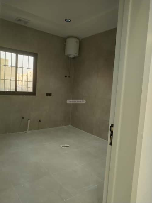 Floor 225.9 SQM with 5 Bedrooms Al Janadriyah, East Riyadh, Riyadh