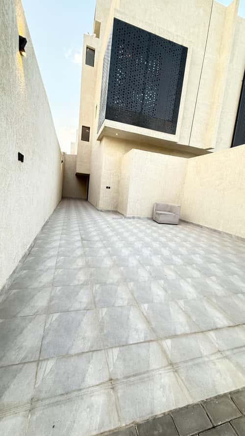 Floor 149.02 SQM with 5 Bedrooms Badr, South Riyadh, Riyadh