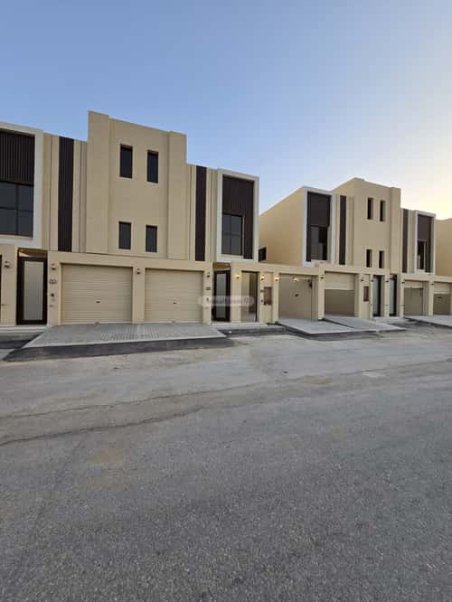 Floor 309.05 SQM with 5 Bedrooms Okaz, South Riyadh, Riyadh