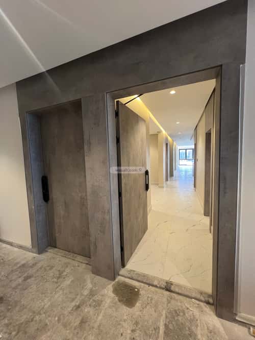 شقة 200 متر مربع ب 4 غرف الحمراء، الخبر