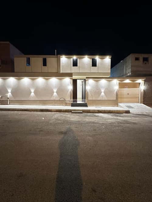 Floor 500 SQM with 7 Bedrooms Haya Al Aziziyah, Madinah