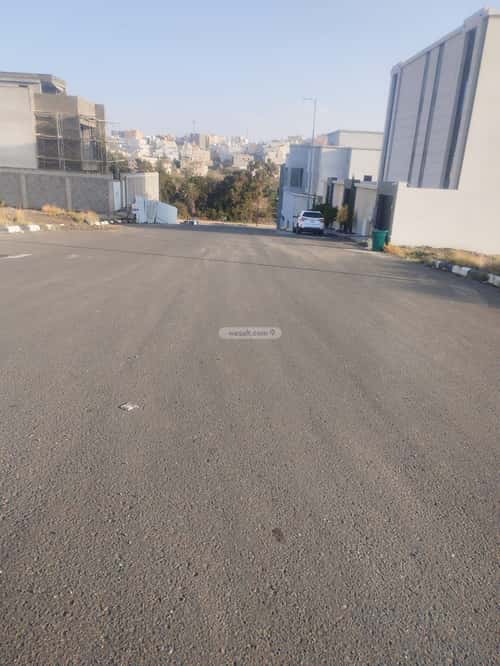 Land 1296 SQM Facing East on 30m Width Street Al Arin, Abha