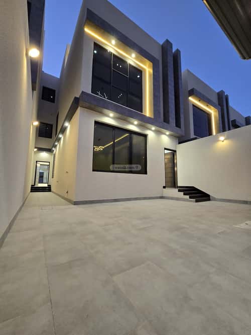 Villa 357 SQM facing South on 15m width street الزهور، أبها