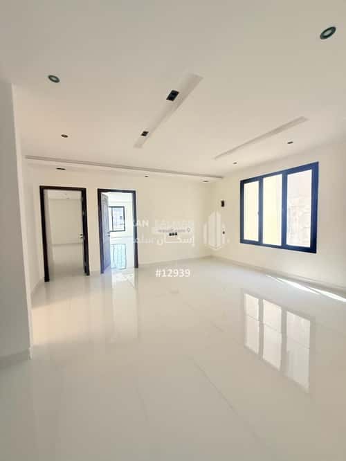 Villa 345 SQM Facing West on 30m Width Street Al Aziziyah - Al Jubail, Jubail
