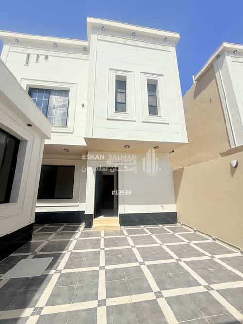 Villa 345 SQM Facing West on 30m Width Street Al Aziziyah - Al Jubail, Jubail
