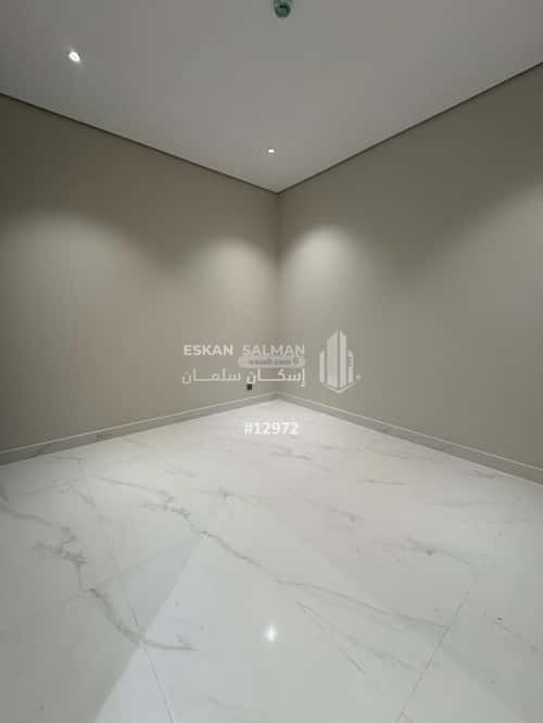 فيلا 208.24 متر مربع شرقية على شارع 32م القادسية، شرق الرياض، الرياض