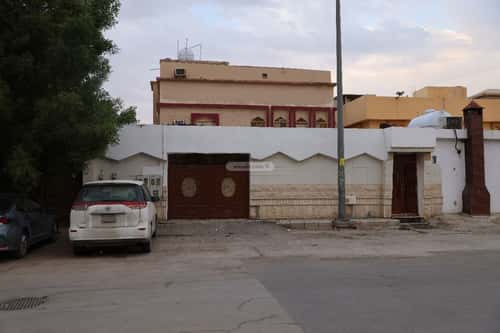 Villa 700 SQM Facing North on 20m Width Street West An-Naseem, East Riyadh, Riyadh