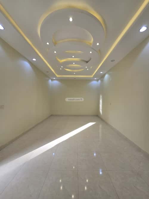 Villa 300 SQM Facing West on 15m Width Street The Light, Khamis Mushait