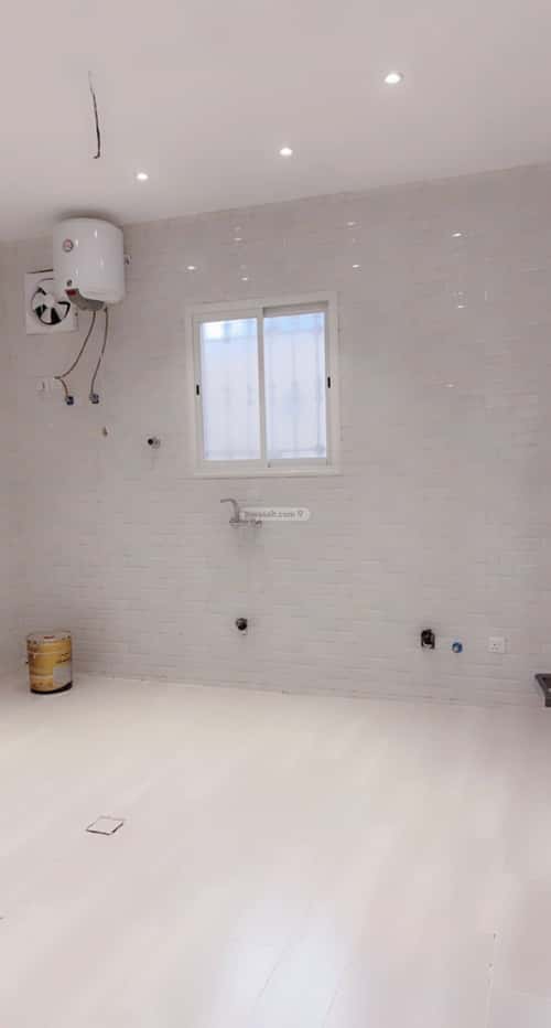 Villa 382.38 SQM Facing East on 20m Width Street Nashwan, Khamis Mushait