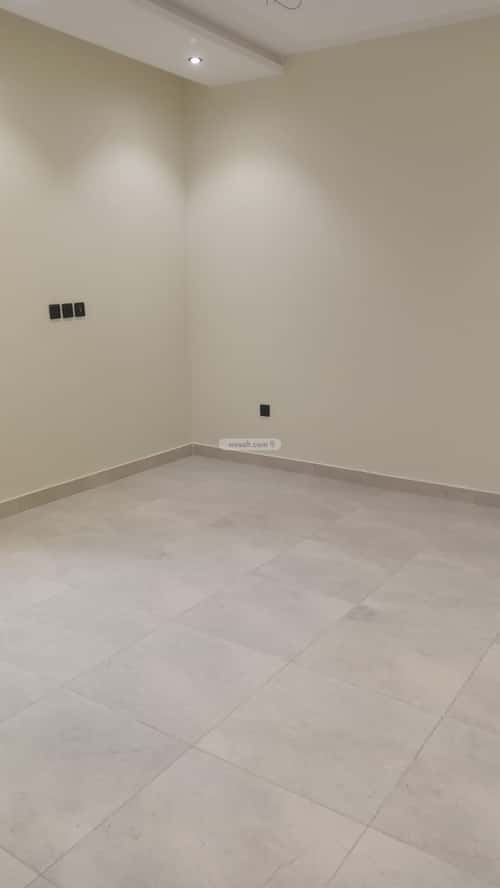Villa 500 SQM Facing East on 24m Width Street King Fahad Dist, Aldammam