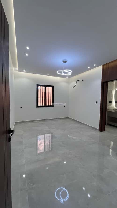 Floor 257.9 SQM with 6 Bedrooms Al-Shifa, Khamis Mushait