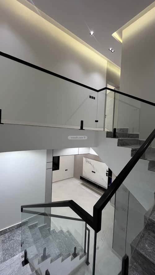 Floor 400.54 SQM with 8 Bedrooms Al Jameayeen, Khamis Mushait