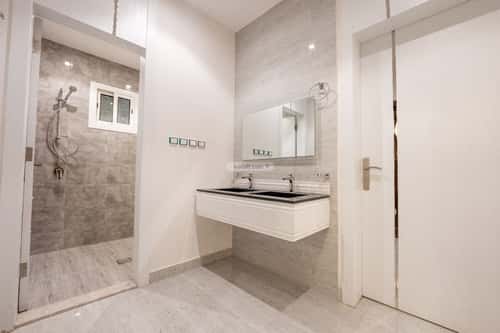 شقة 166 متر مربع ب 5 غرف مشرفة، شمال جدة، جدة