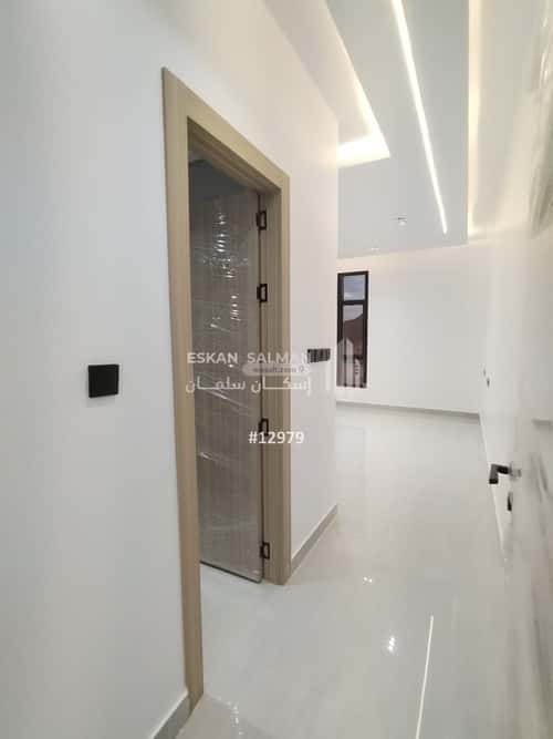 فيلا 250 متر مربع جنوبية على شارع 20م المدينة الصناعية، المدينة المنورة