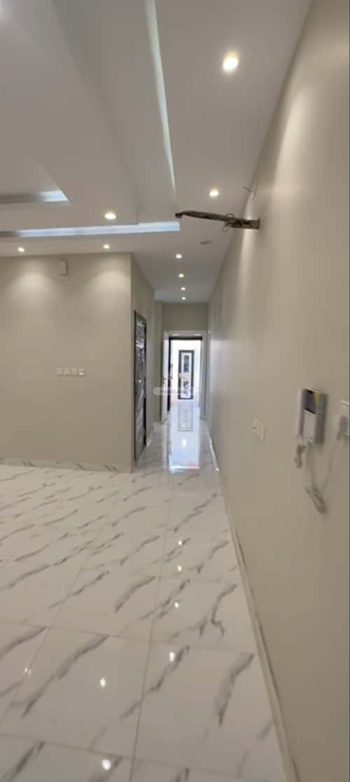Floor 315.35 SQM with 5 Bedrooms Al-Jisah, Madinah