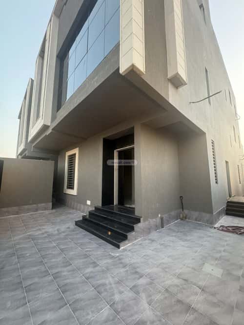 Villa 312 SQM with 3 Apartments Facing North Al Bashaer, East Jeddah, Jeddah