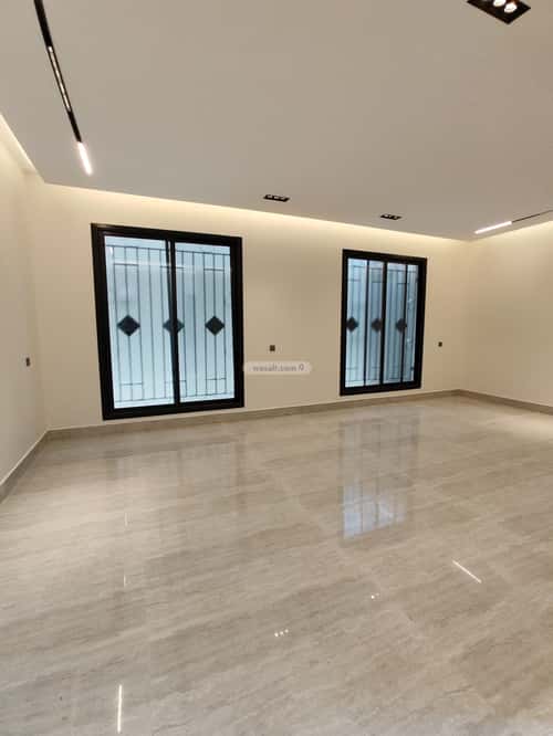 6 bedroom villa in Al Rimal