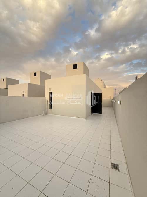 Villa 352.8 SQM Facing North on 15m Width Street Ar Rahbah, At Taif