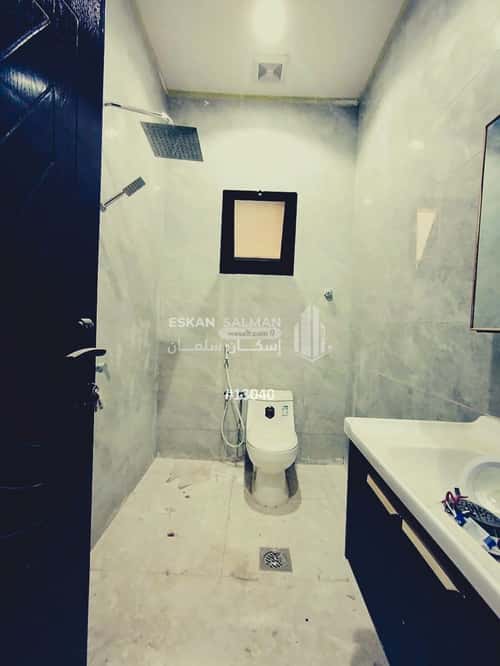 Floor 300 SQM with 5 Bedrooms Industrial City, Madinah