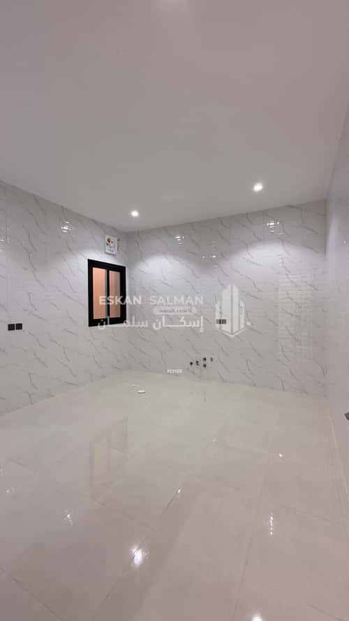 فيلا 394.42 متر مربع غربية على شارع 12م ريحه، الطائف