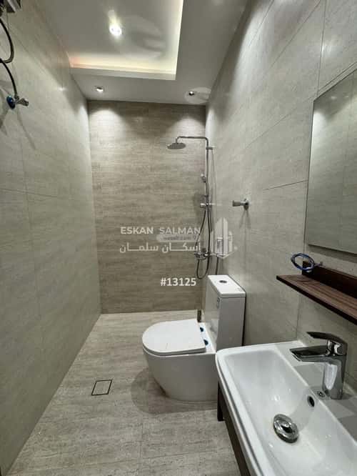 Apartment with 4 Bedrooms Al Khayf, Madinah