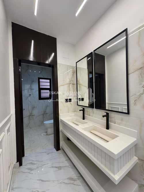 Apartment with 6 Bedrooms Al Wasat District, Alttayif