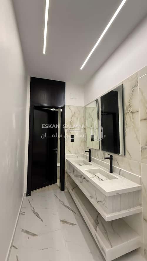 Apartment with 7 Bedrooms Al Wasat District, Alttayif