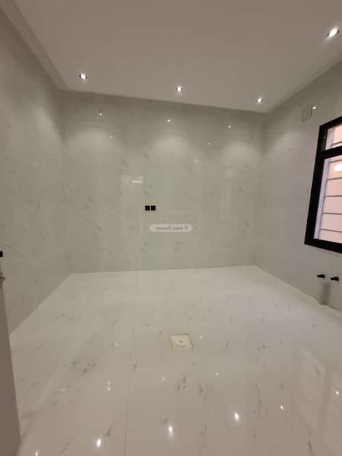 5 bedroom floor in Badr