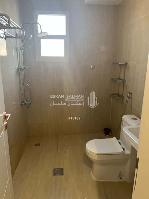 Apartment with 4 Bedrooms Al-Yarmuk, East Riyadh, Riyadh