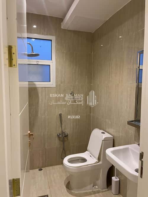 Apartment with 4 Bedrooms Al-Yarmuk, East Riyadh, Riyadh