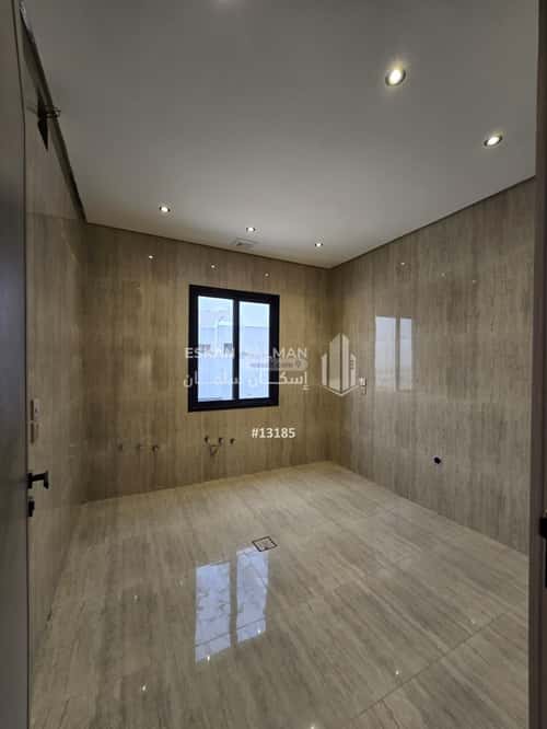 Apartment with 4 Bedrooms Dahiyat Al Malik Fahd, Dammam