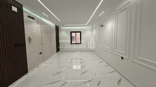 Apartment with 5 Bedrooms Al Wasat District, Alttayif