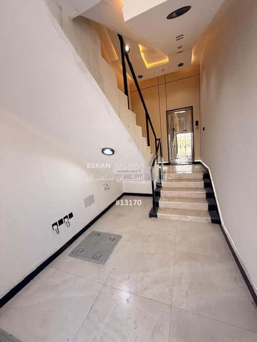 Floor 223.39 SQM with 7 Bedrooms Al-Yarmouk, Khamis Mushait