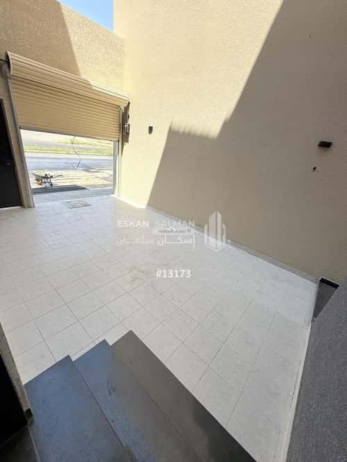 Floor 219.25 SQM with 7 Bedrooms Al-Yarmouk, Khamis Mushait