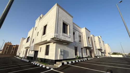 Apartment with 6 Bedrooms Al Wasat District, Alttayif